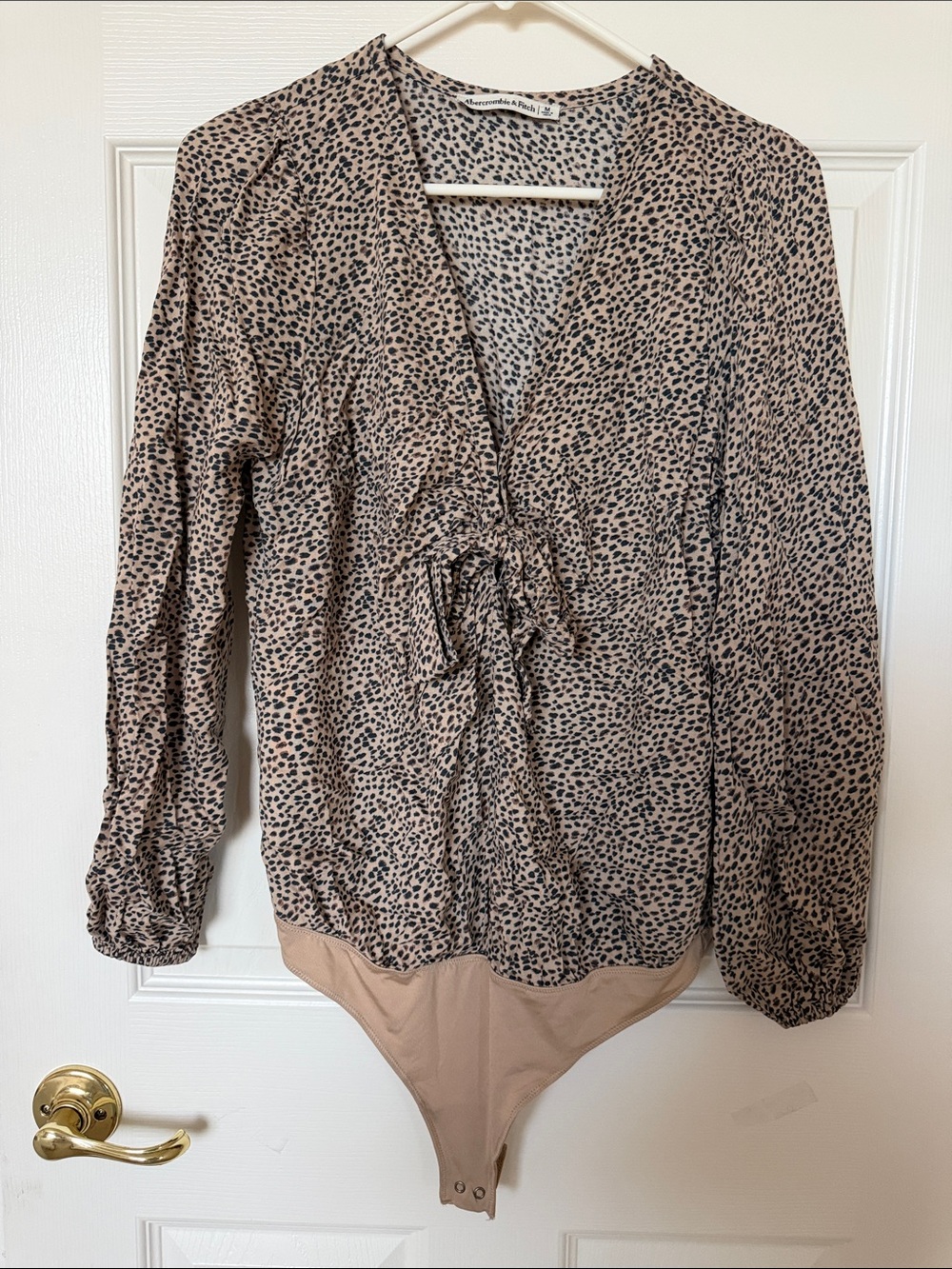 Abercrombie & Fitch Beige and Black Leopard-Print Long-Sleeve Bodysuit